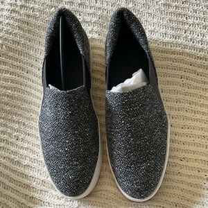 Brand new Vince sneakers